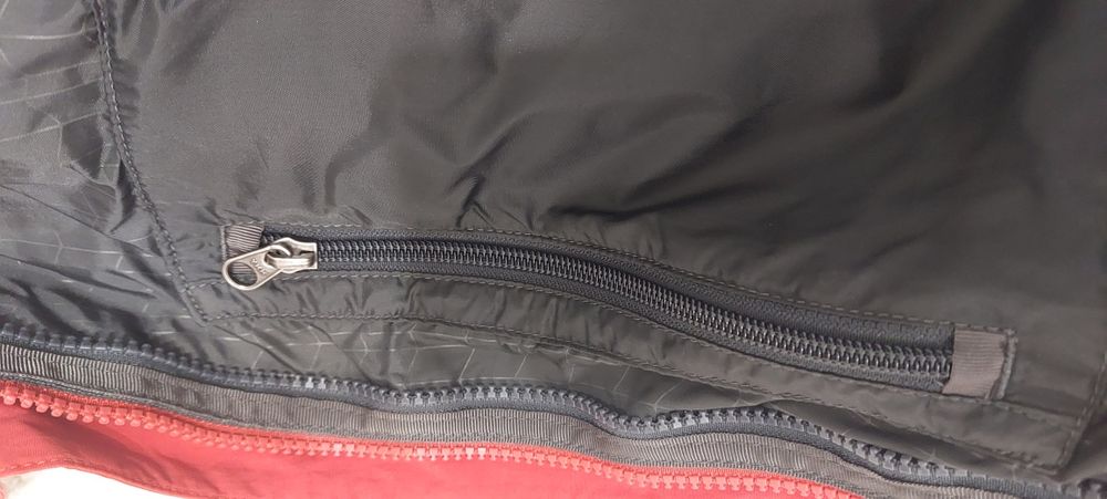 Geaca pentru barbati The North Face 2 în 1 în state foarte bună!