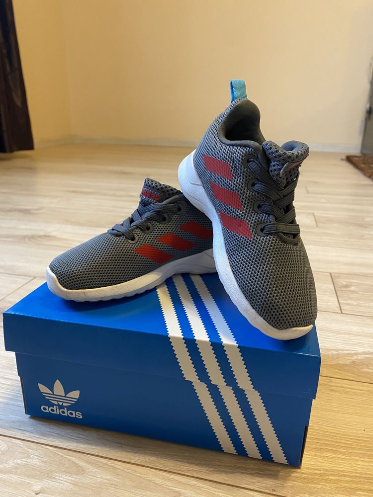 Adidasi Adidas nr. 24