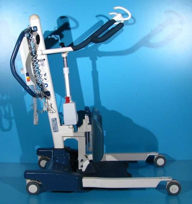 Macara/ Elevator pentru transportul pacientilor Invacare