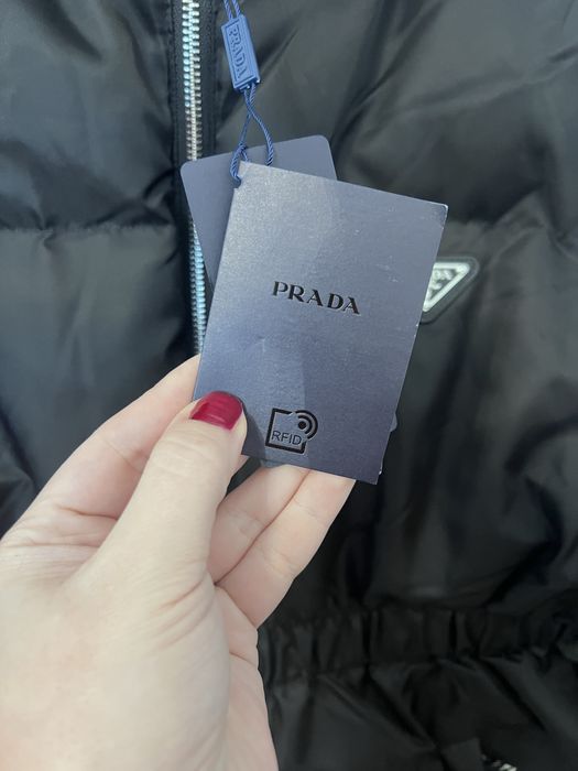 Geaca Prada originala