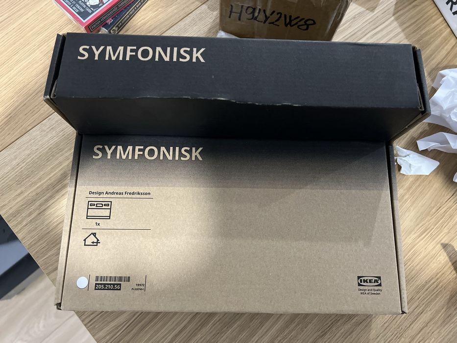 Polita cu stație de încărcare wireless IKEA SYMFONISK pentru Sonos