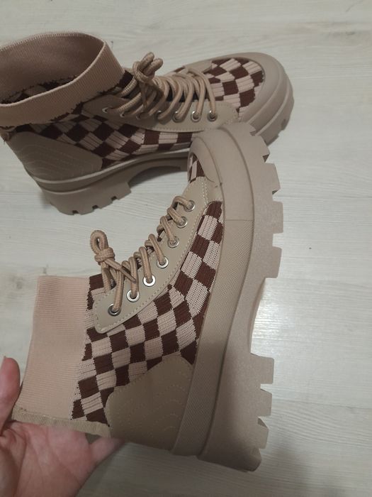 Bascheți dama înalți