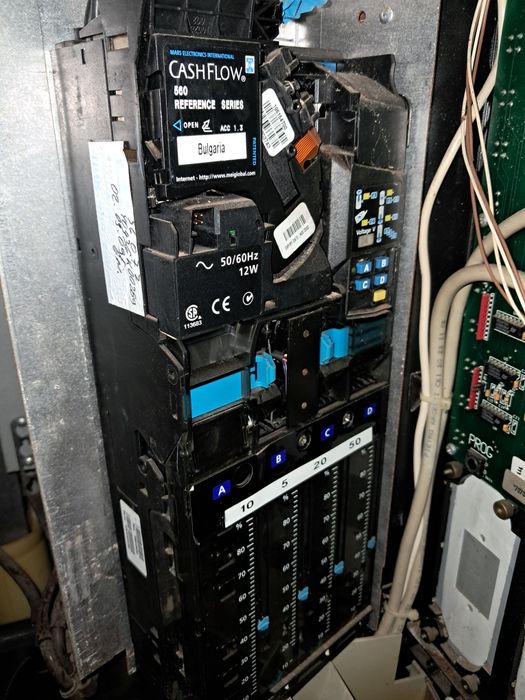 вендинг машина за кафе с монетник