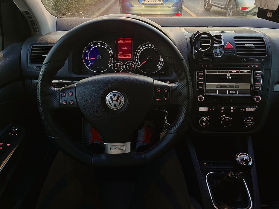 Volkswagen Golf V 1.9TDI 6+1 Trepte