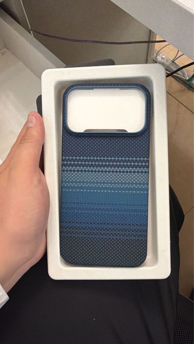 Продам чехол PITAKA оригинал 17 pro max