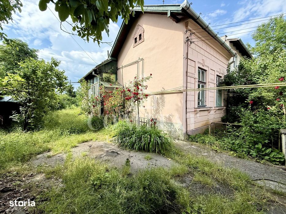 Casă veche solidă cu teren generos zona veche cartier Gheorgheni