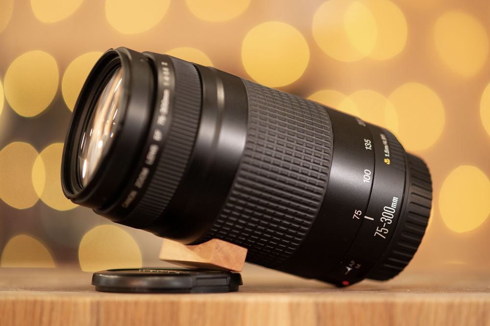 Canon 450D фотоапарат + два обектива и аксесоари Канон