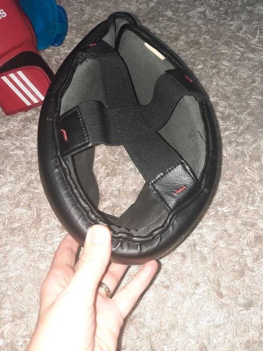 Echipament  box - casca, manusi, protectie