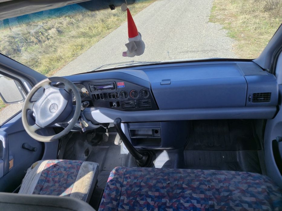 Mercedes doka 7 locuri 208D