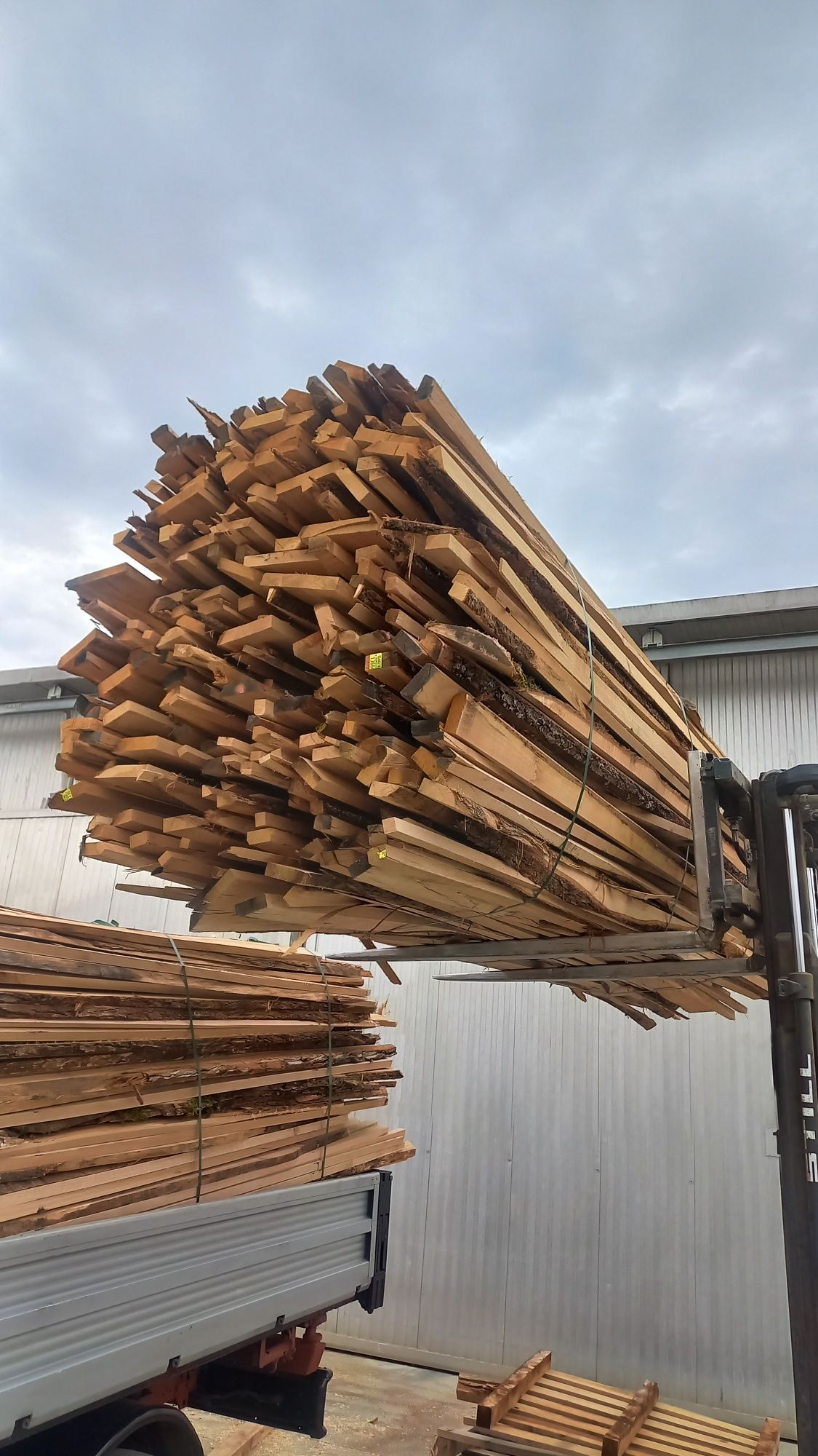 OFERTĂ- Lemne de foc din esență tare stejar USCATE la legătură