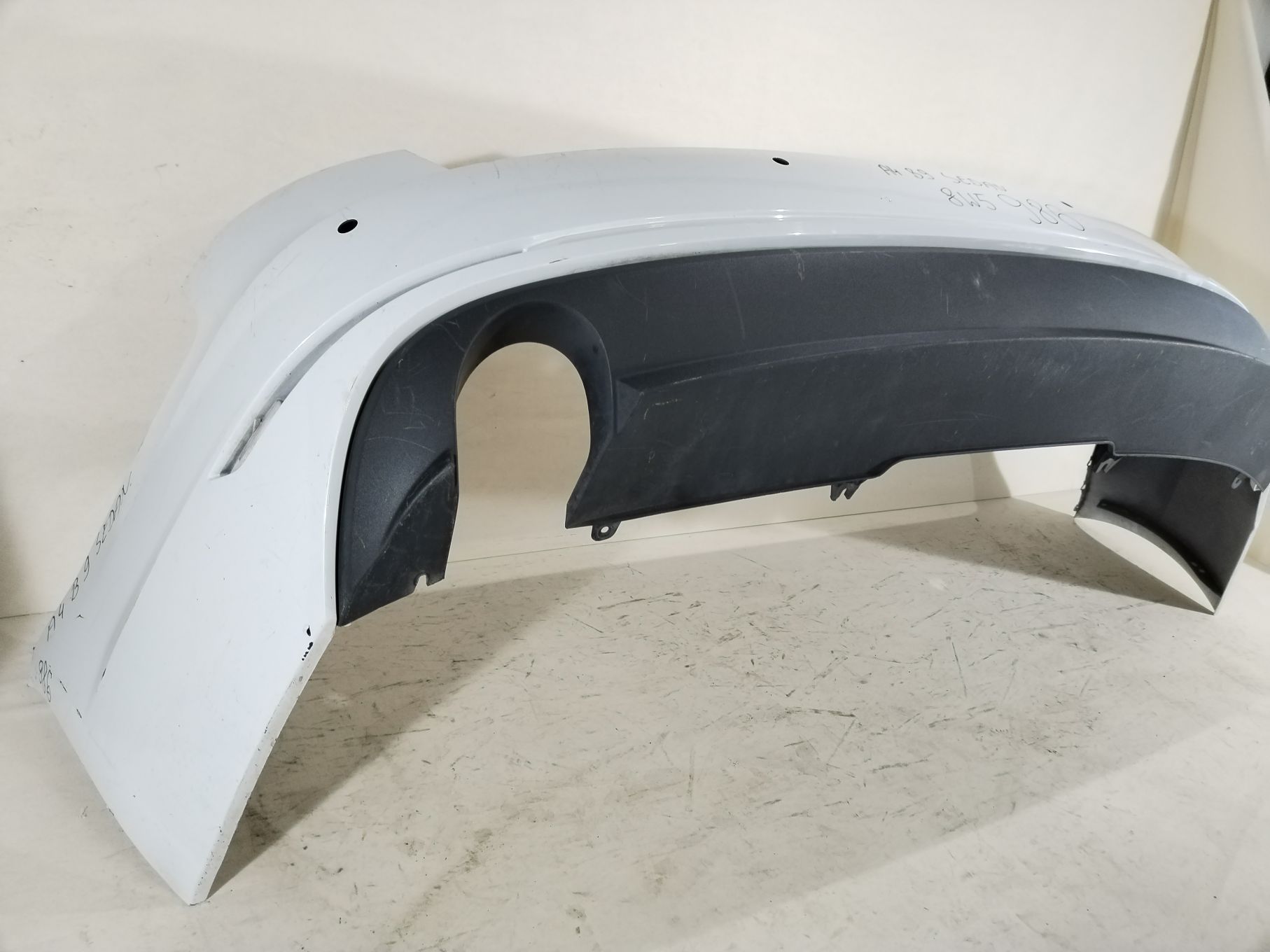 Bara spate Audi A4  B9, berlina, 2016, 2017, 2018, 2019, 2020,  cod origine OE 8W5807511F