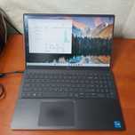 Dell Vostro 15 i5 gen11 16gb ddr4,ssd 256gb,disp 15.6 Nanoedge,ultrab
