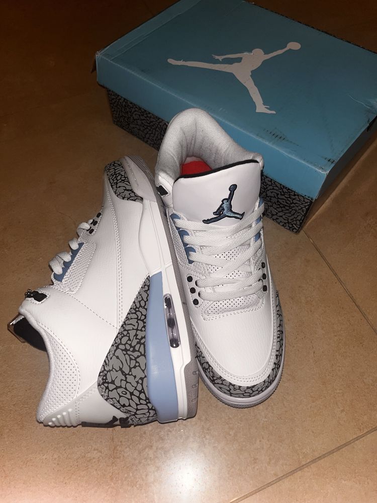 jordan 3 UNC.
