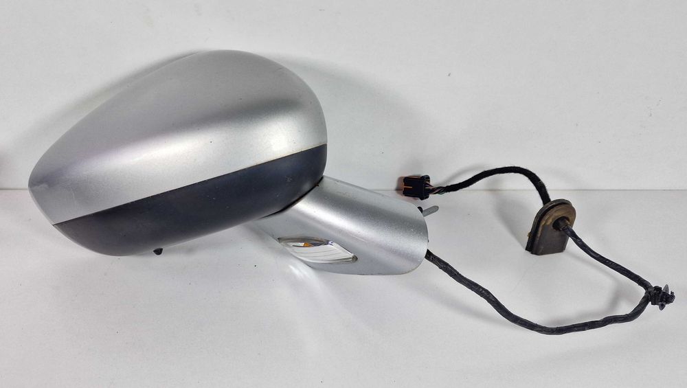 Дясно Огледало Citroen C5 III X7 Ситроен Ц5 III Х7 2008 - 2017