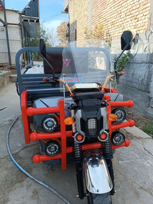 Elektro Mototsikl sotiladi
