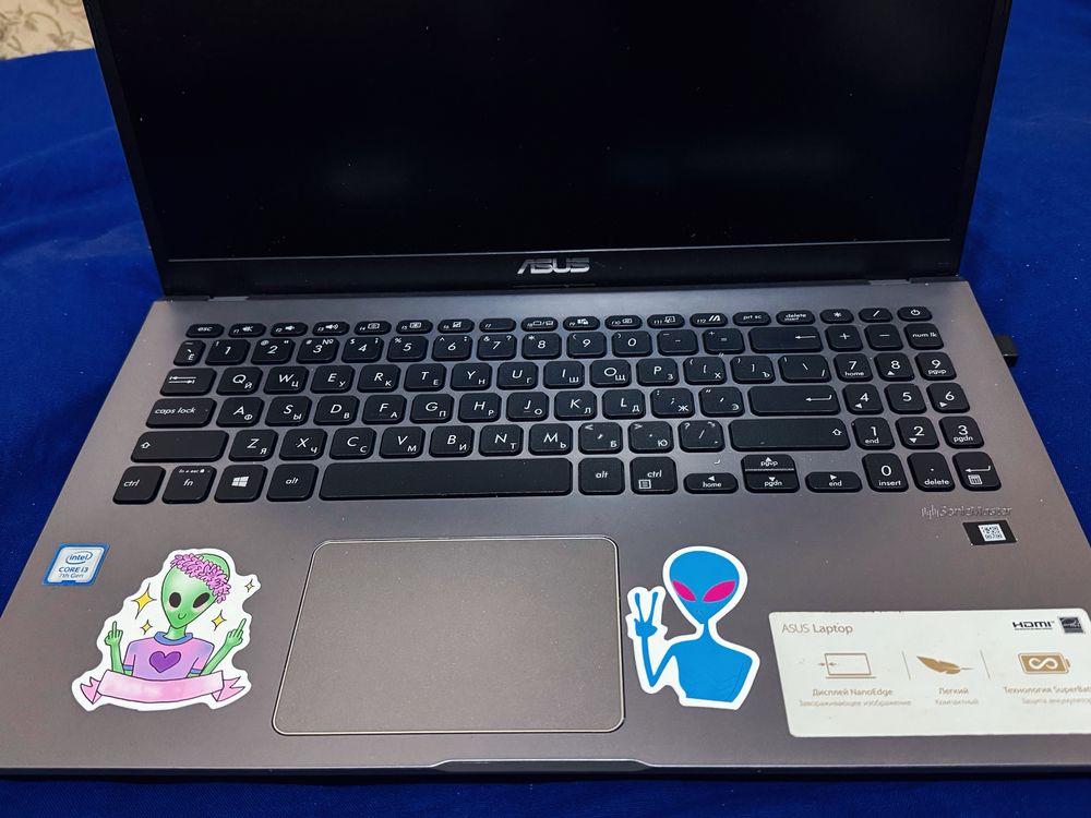 Продам Ноутбук Asus. Сумка, зарядное устройство и мышь в комплекте.