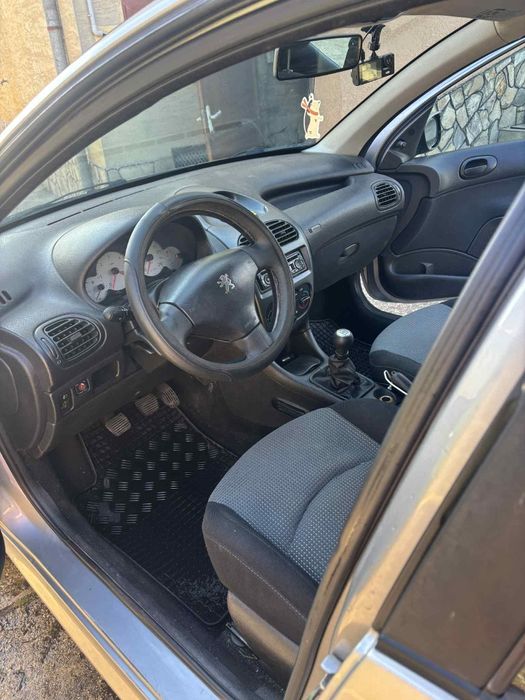 Peugeot 206 1.4HDi 2005г.