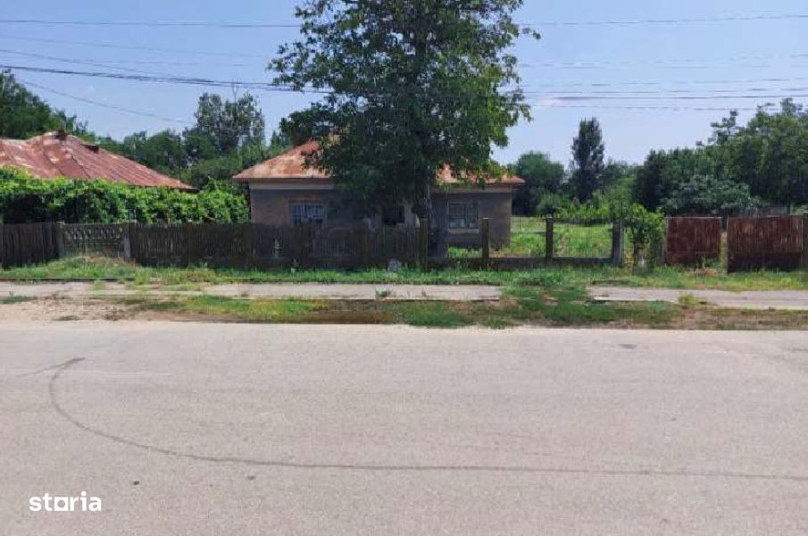 Vanzare casa cu teren in oras Bechet, jud. Dolj - Licitatie 08.12.2025