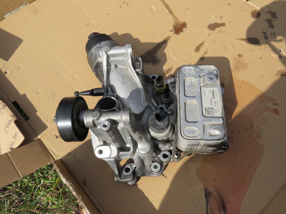 Корпус на маслен филтър W222 W223 656