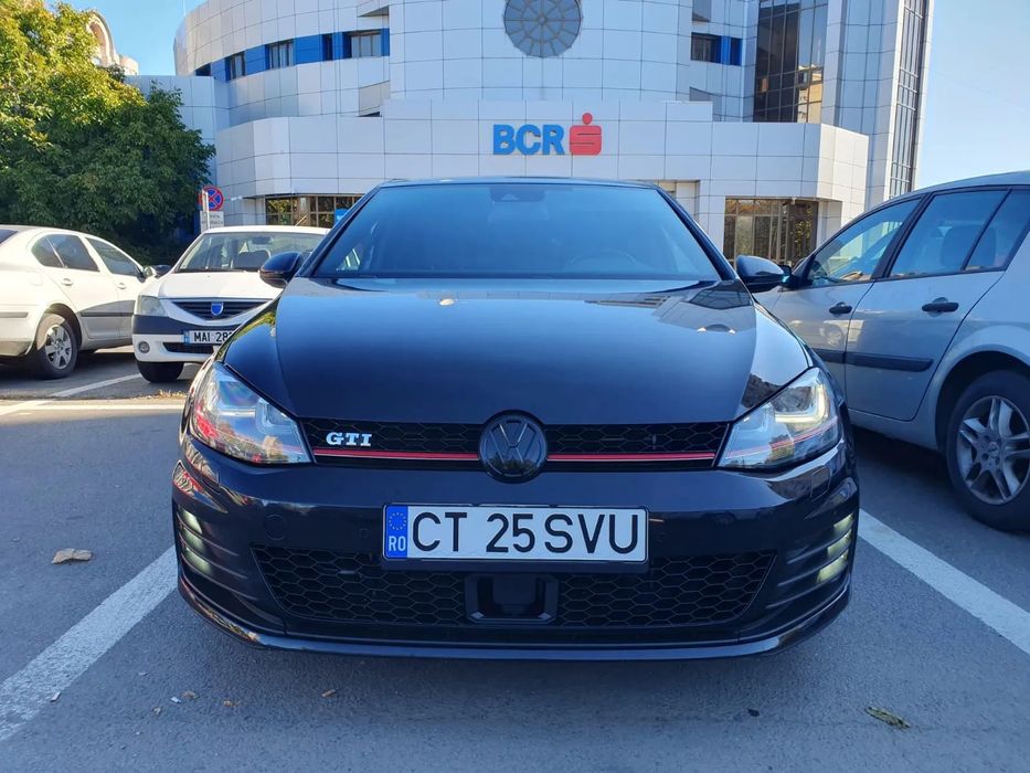 Volkswagen Golf Golf 7 GTI 2.0 TSI 220CP DSG 6 Distronic