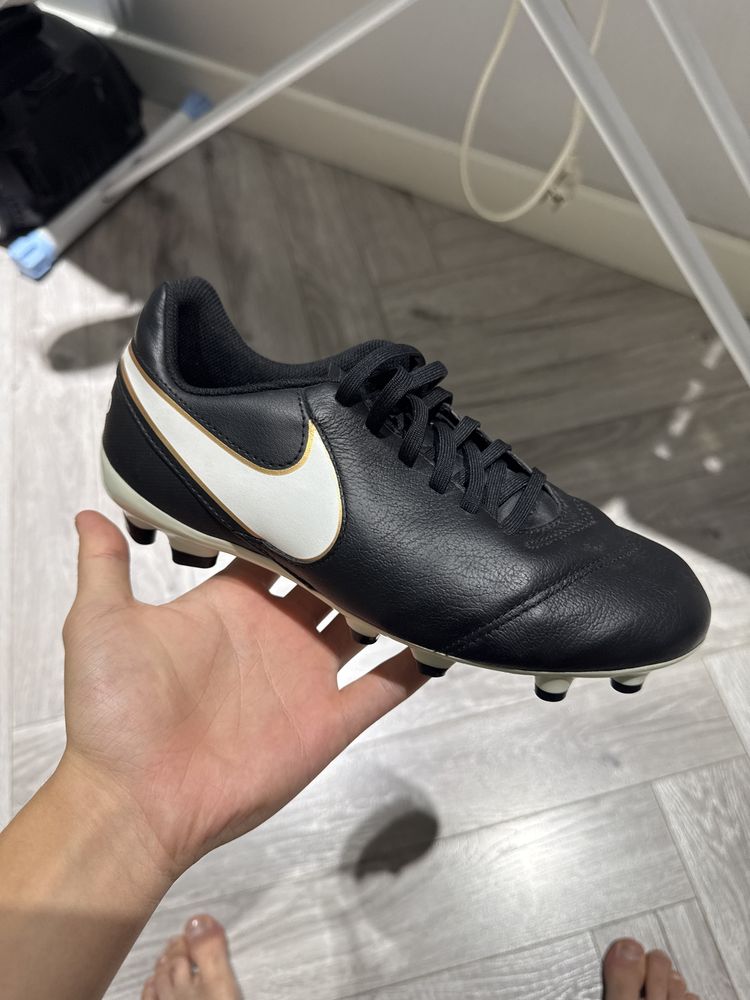 Бутсы сотилвоти nike