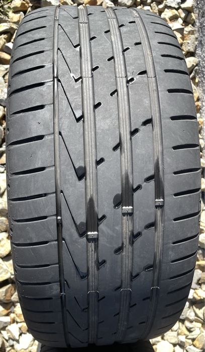 Vand 4 cauciucuri 245/40/18
