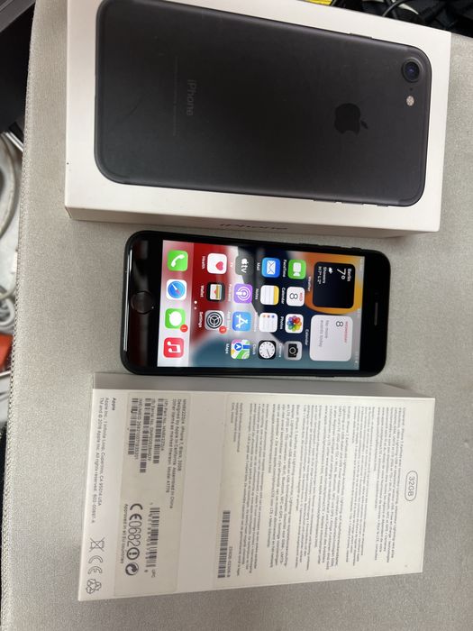 Iphone 7 32гб като чисто нов пълен комплект