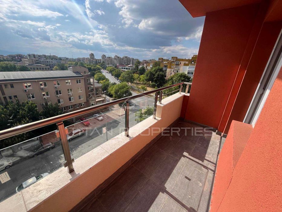 Продава се Тристаен апартамент в Пловдив, Тракия - 129 кв.м за 1152 €/кв.м - Снимка #6