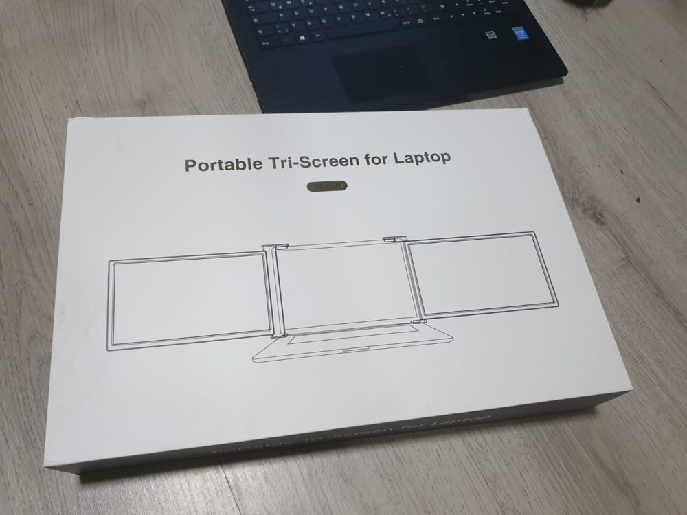 Monitor extensibil pentru leptop