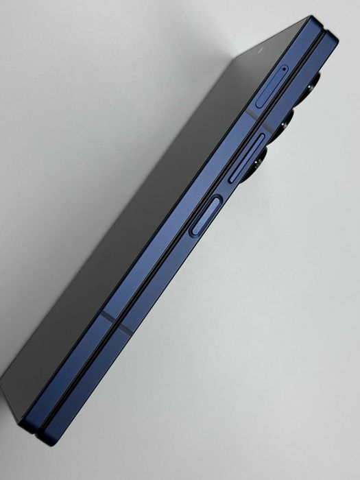 ! Като НОВ ! Samsung Z Fold6 256GB Navy Гаранция
