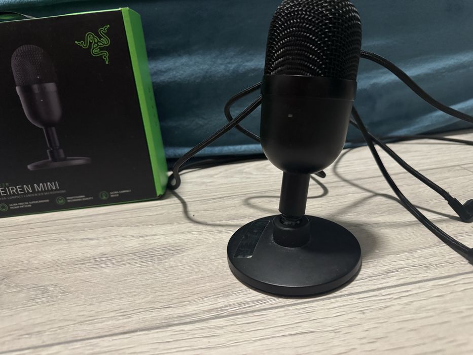 microfon razer seiren mini