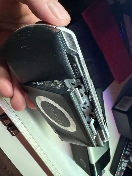 SONY PSP MODAT 8gb + cadou 16 gb