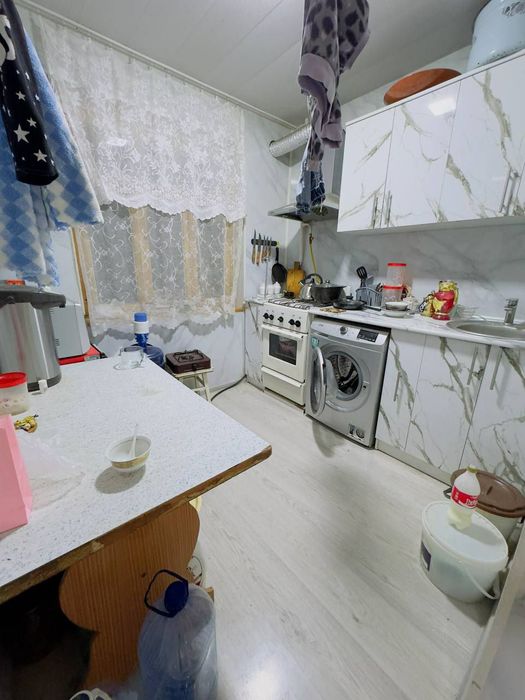 Фрунзе массив квартира сотилади