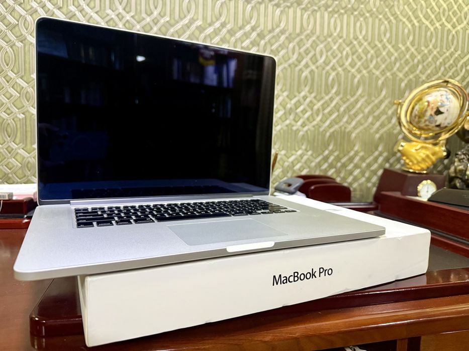 Срочно продаётся Macbook Pro Retina display
