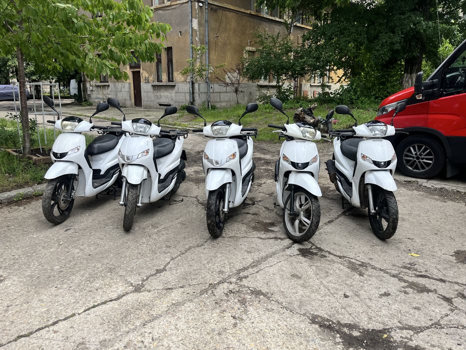 Peugeot Tweet 125 Rent