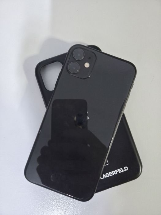 Vând iPhone 11 64 GB