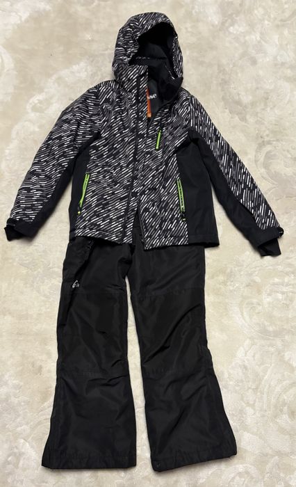 Geaca Ellesse copii 8 ani 135-140