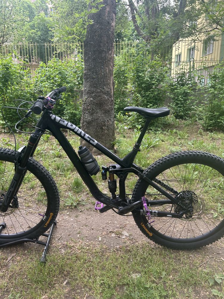 Ns bikes delfine custom build не е trek santa cruz comencal yt propain