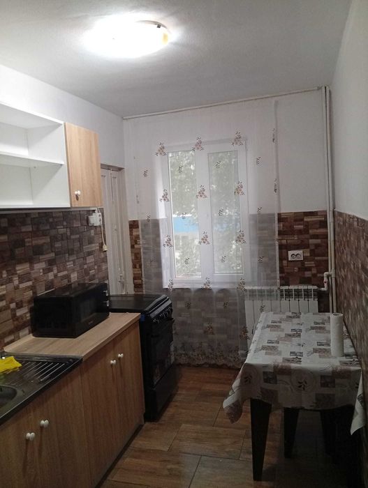 Închiriez in zona centrala