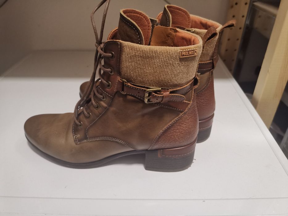 Елегантни дамски боти от естествена кожа