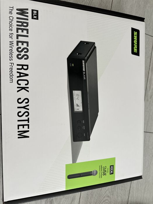 Microfon nou de vânzare - Doar desigilat