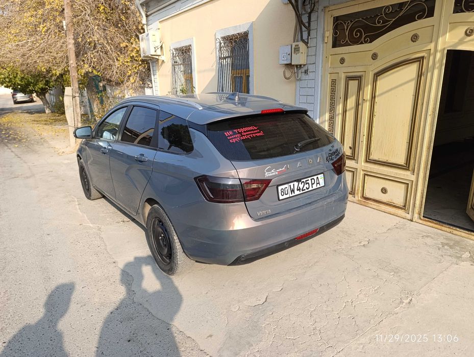 Lada Vesta SW sotiladi