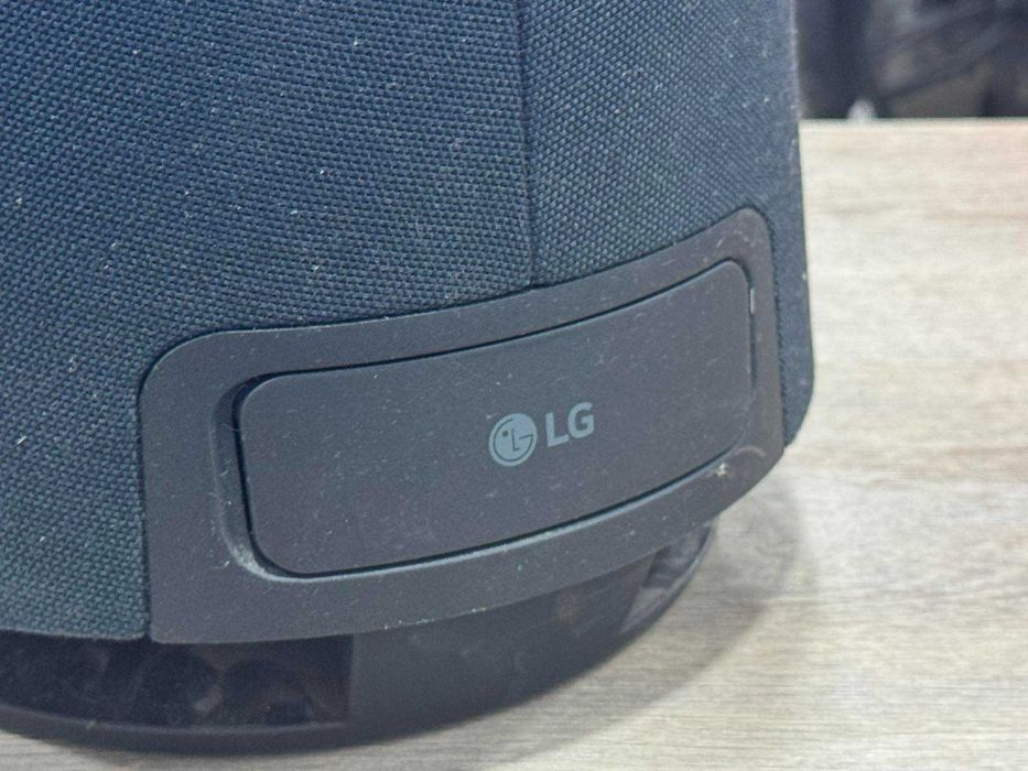 Тонколона LG XBOOM360 RP4G Audio System