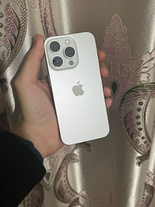 iPhone 15 Pro 128GB,Белый ,АКБ 88%