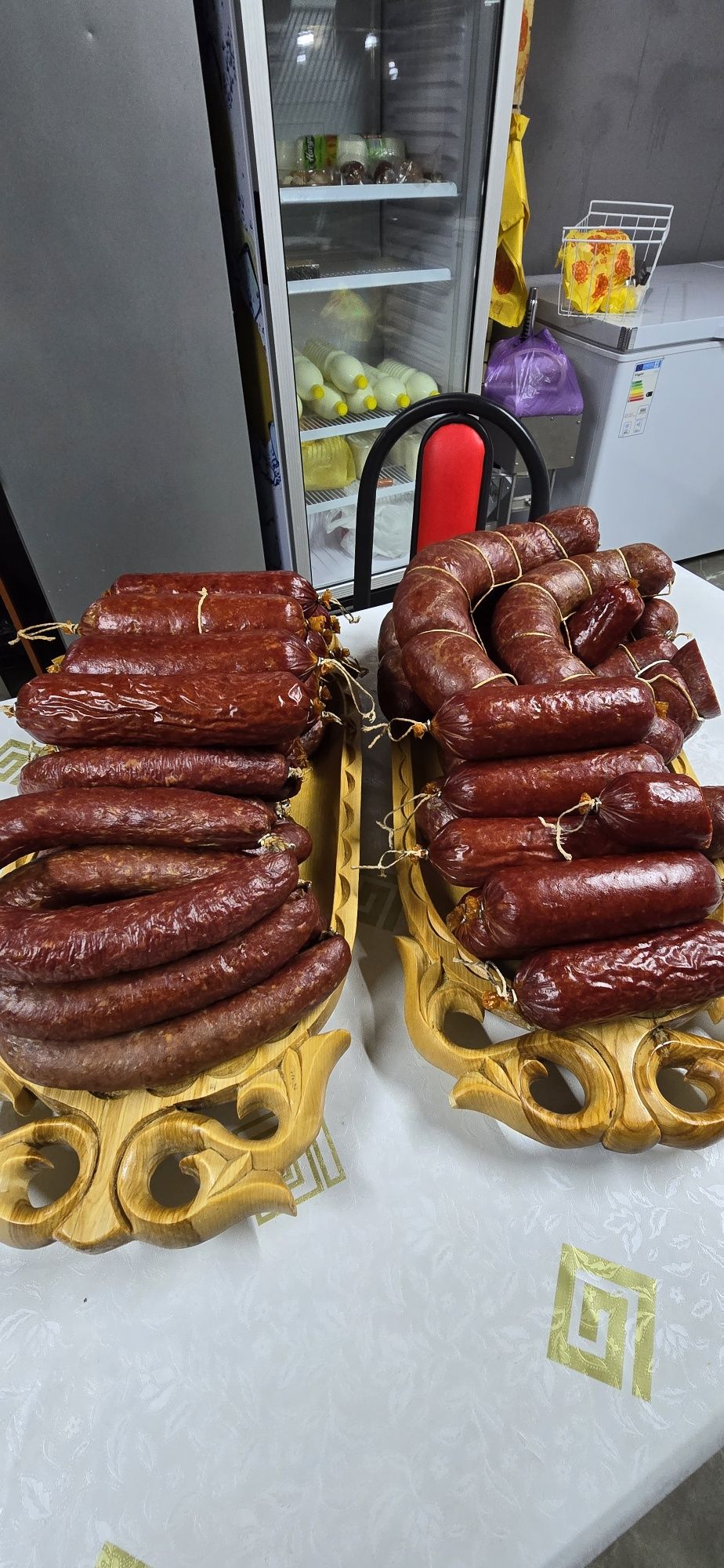Продаю мясную и молочную продукцию домашнегопроизводства. Колбоса итд.