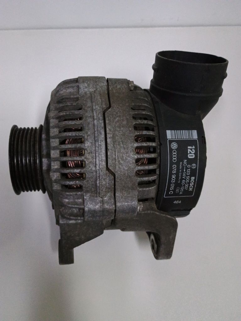 Генератор Ауди 100 с-4 , А6 с-4
