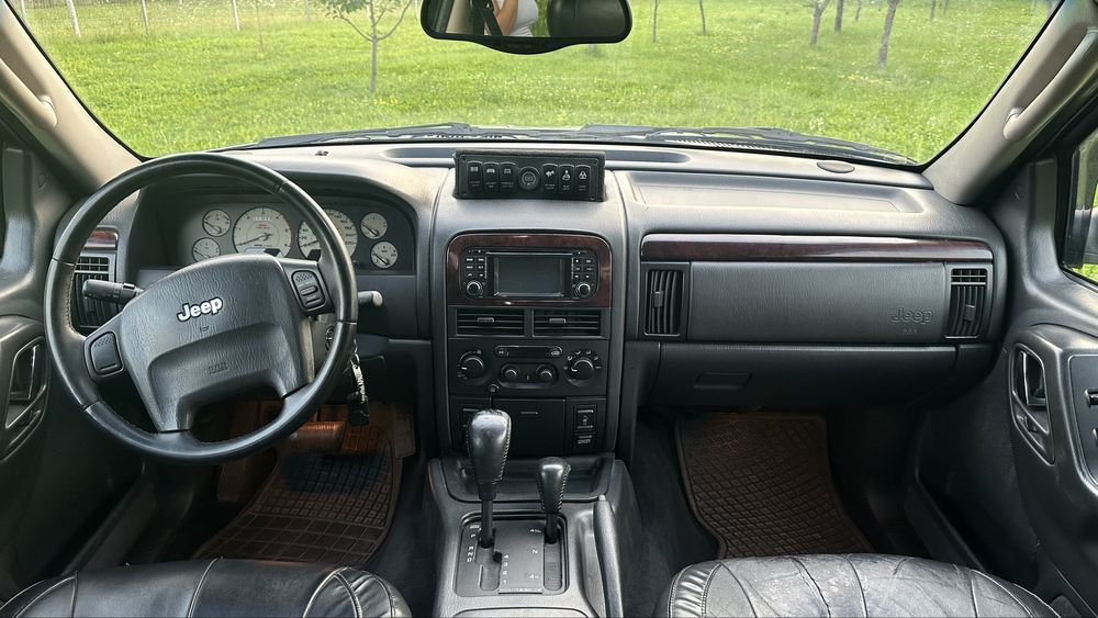 Se vinde Jeep Grand Cherokee