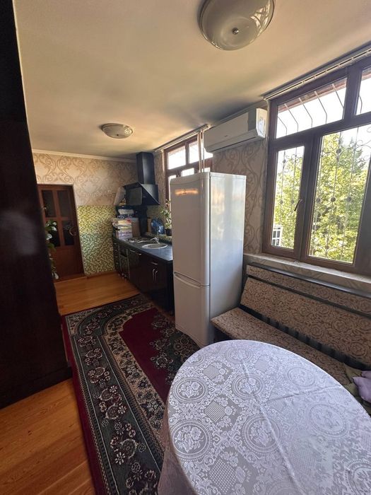 Продается квартира 3-х комнатная