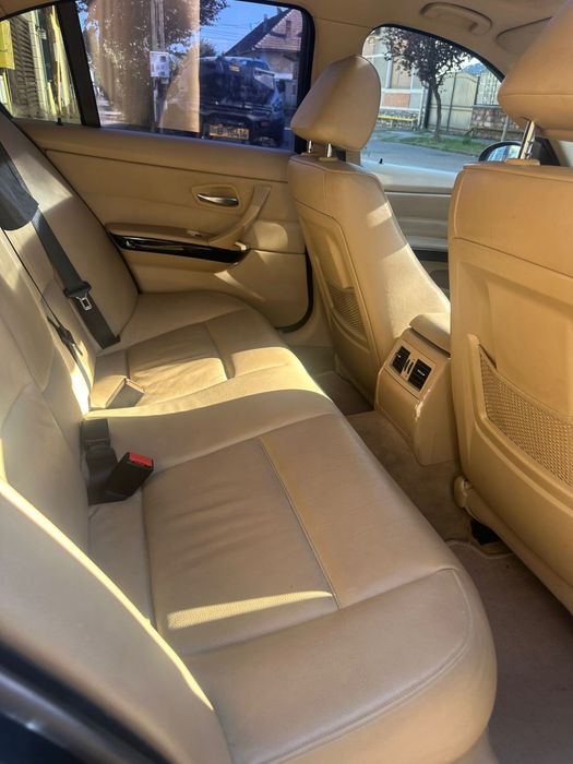 BMW E90 330d 2006