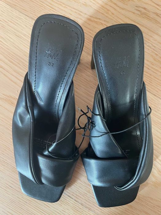 Sandale noi, cu eticheta H&M